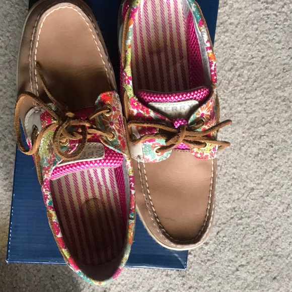 Sperry’s - Picture 2 of 3
